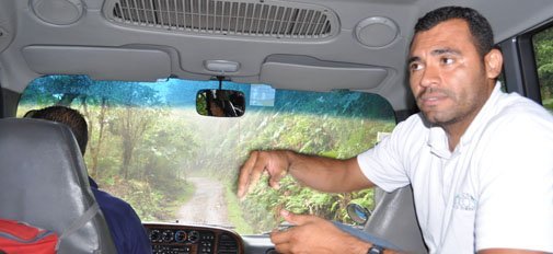 recorriendo-bosque-nuboso