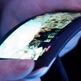 Video: Nueva pantalla flexible en los celulares Nokia En la exposición Nokia World, la primera empresa de telefonía móvil a nivel mundial expuso sus primeros prototipos de celulares con pantalla flexible y su repercusión dentro del ámbito fue...